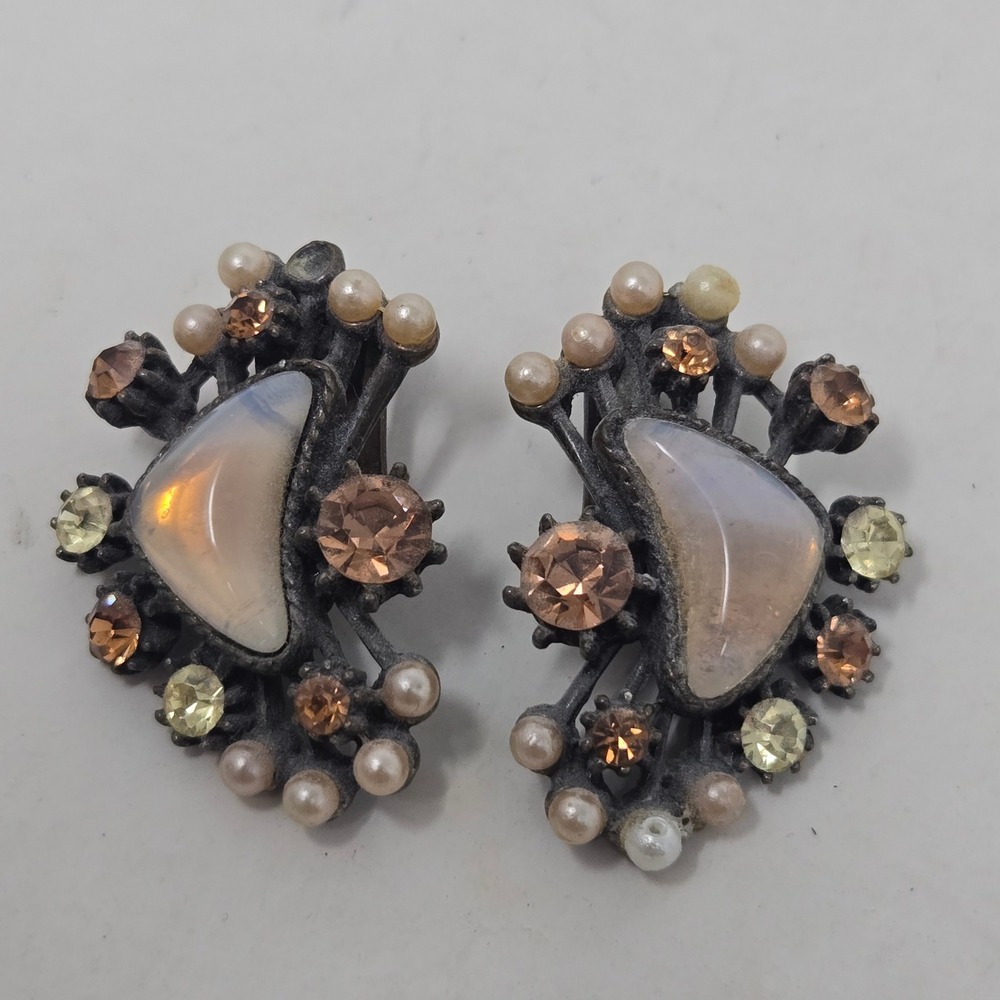 Vintage Florenza Faux Moonstone Rhinestone Pearl Clip On Earrings Silver Tone